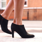 Wise Black Low-Cut Heeled Boots