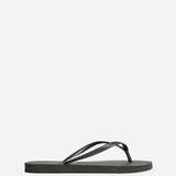 Aluna Black Flip Flops