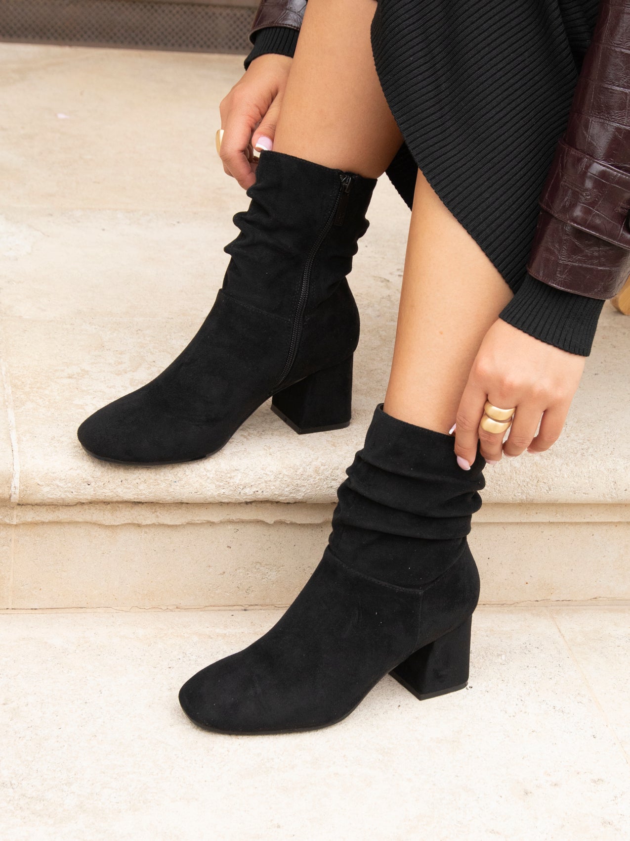 Black Faux Suede Ruched Block Heeled Ankle Boot – Linzi