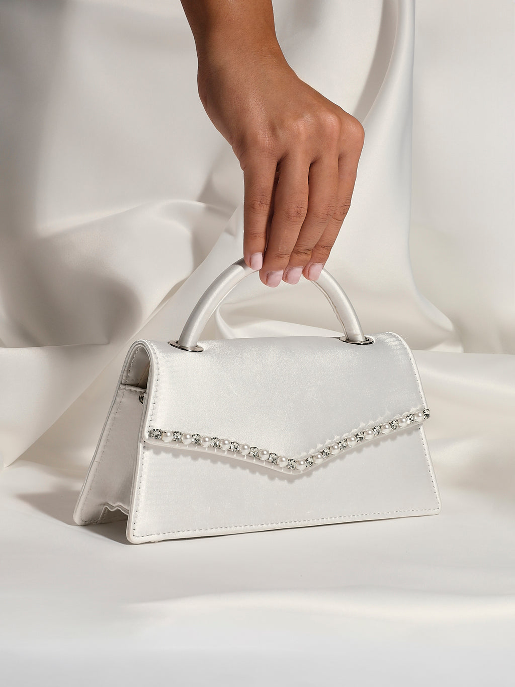 Linzi Best Pearl Embellished Clutch Bag With Top Handle – Linzi