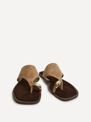 Contain Beige Toe Ring Flat Sandals