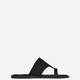 Contain Black Toe Ring Flat Sandals