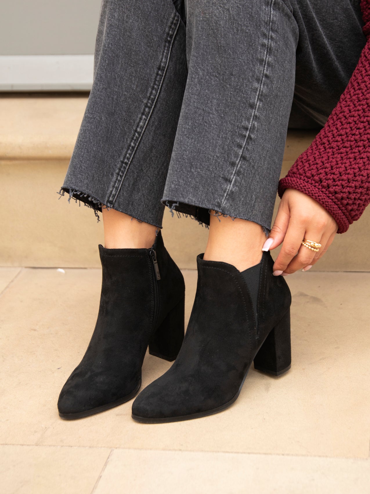 Black Faux Suede Block Heeled Ankle Boot – Linzi