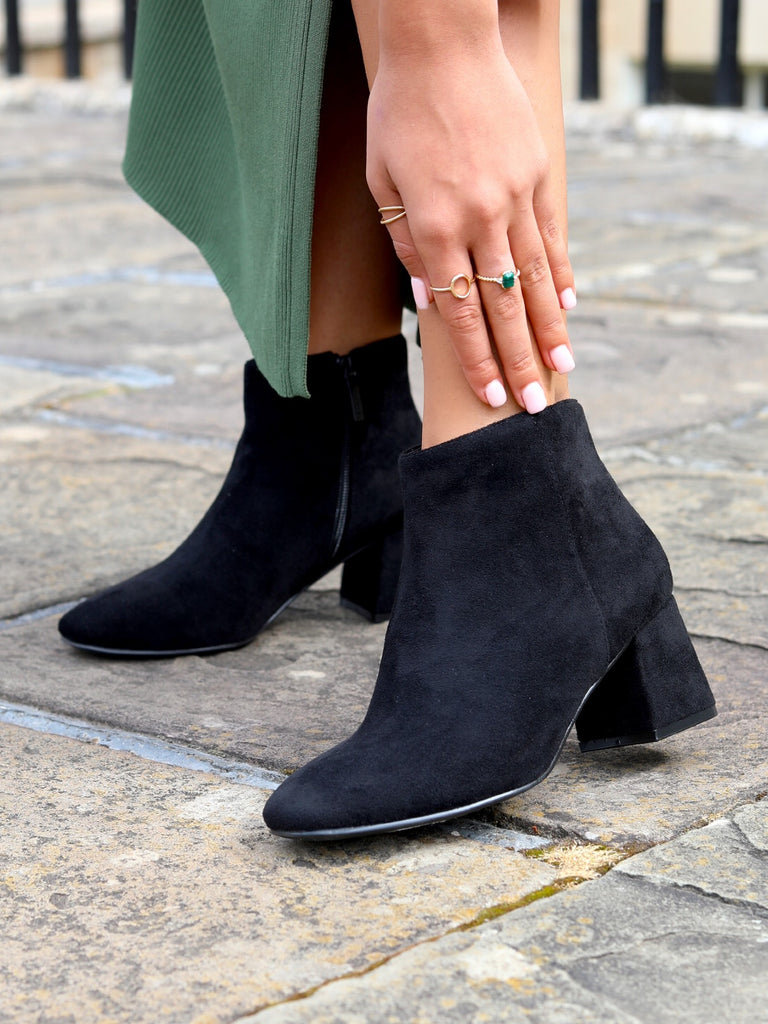 Women's Boots: Chelsea Boots & Ankle Boots for Ladies · Linzi